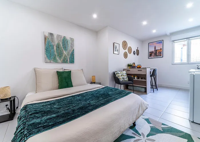 Le Cosy - Free Parking - Proche Gares Lille - Netflix - Wifi Mons-en-Baroeul